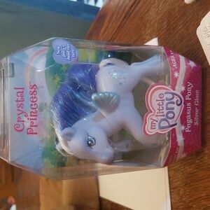 2005 my little pony crystal princess pegasus pony silver glow mib g3